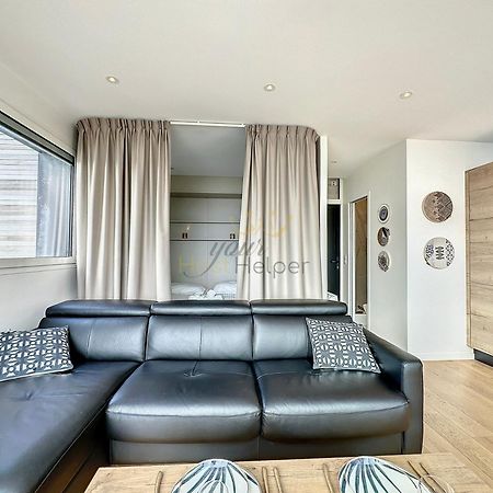 Le Yacht Yourhosthelper โดวีลล์ ภายนอก รูปภาพ