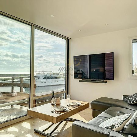 Le Yacht Yourhosthelper โดวีลล์ ภายนอก รูปภาพ